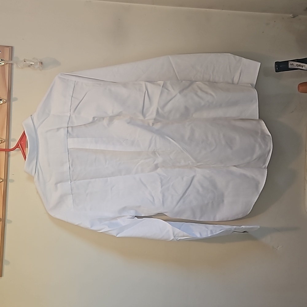 Shirt - Picture 2 of 7